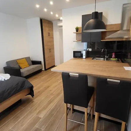 Imperial Residences West