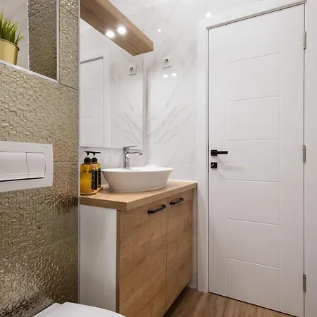 Imperial Residences West