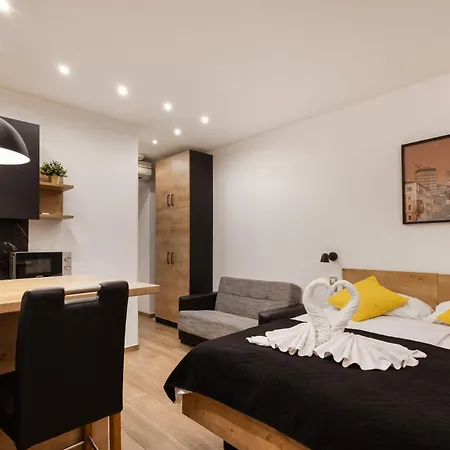 Imperial Residences West